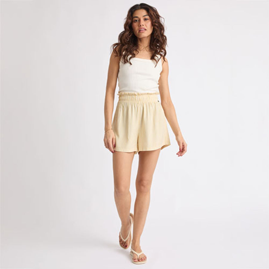Ellie Short - Image 5